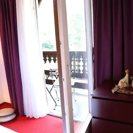 Aurelia Semesterbostad