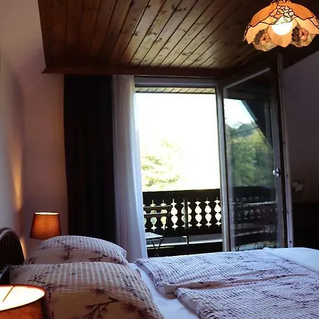 Aurelia Semesterbostad *